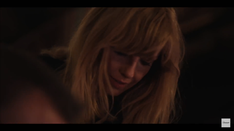 Kelly Rilely Yelloustone hot