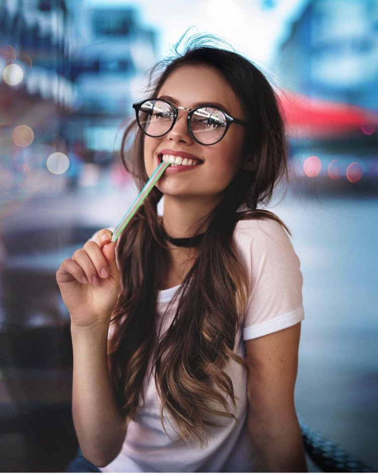 Anna von Klinski Glasses