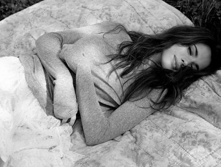 Nuria nieva wiki naked