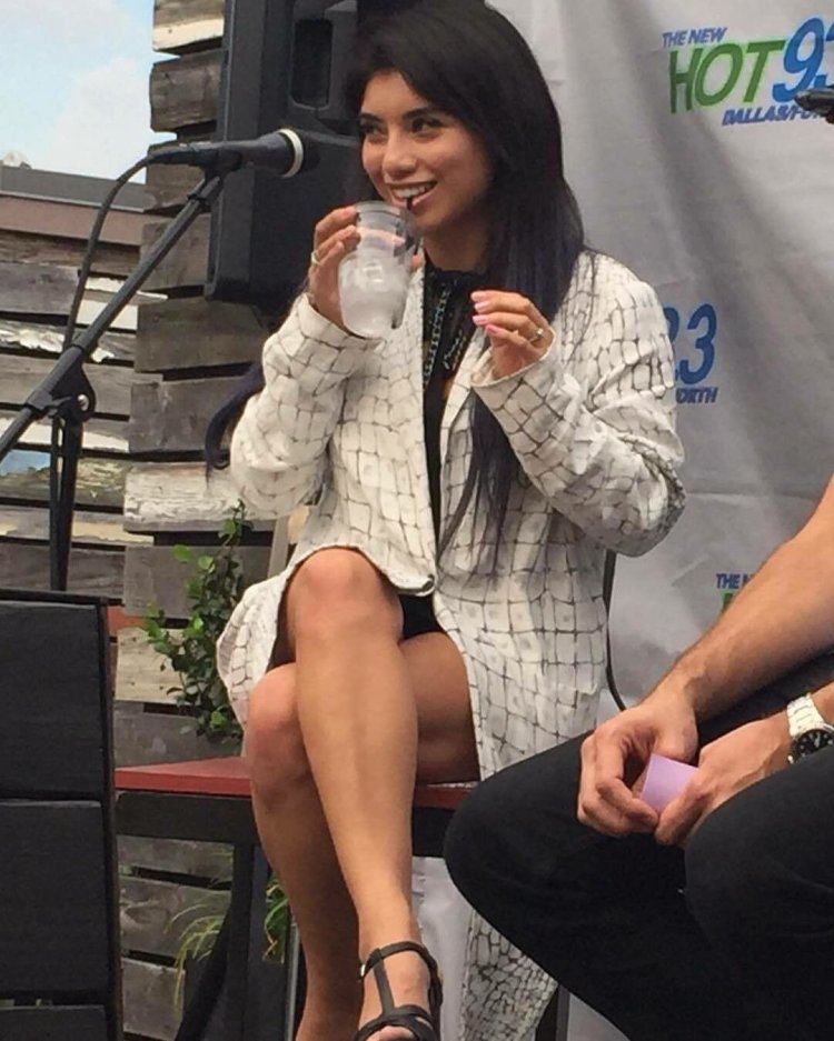 Kirei Maldonado in underwear