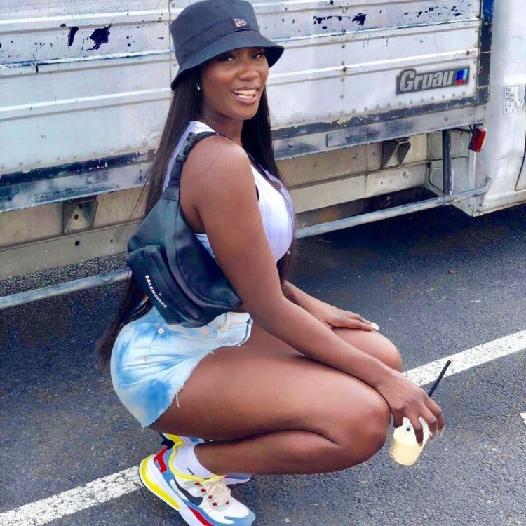 AYA NAKAMURA Instagram