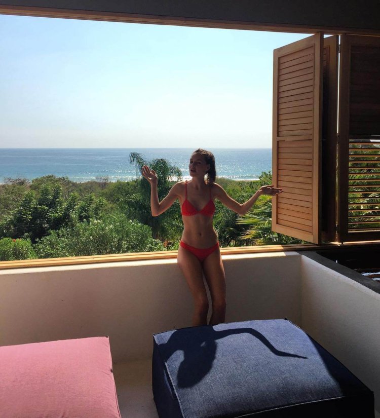 Michelle Milett Bikini