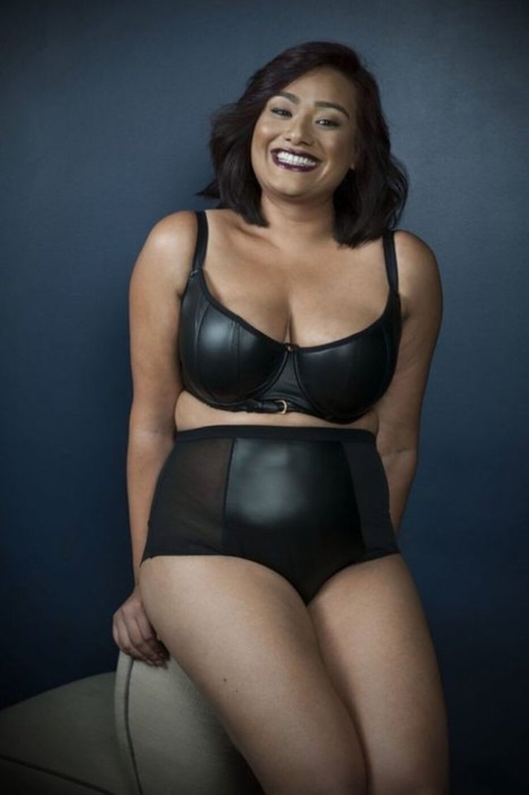 Ashley Alexis model Plus-Size 2019