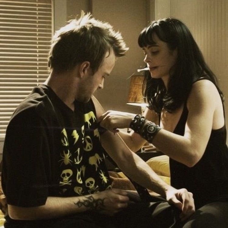 In all heavy Jesse Pinkman and his girlfriend