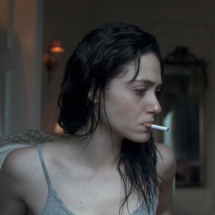 Fiona Gallager with a cigarette