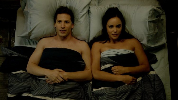 Series Brooklyn 9-9 Kiss