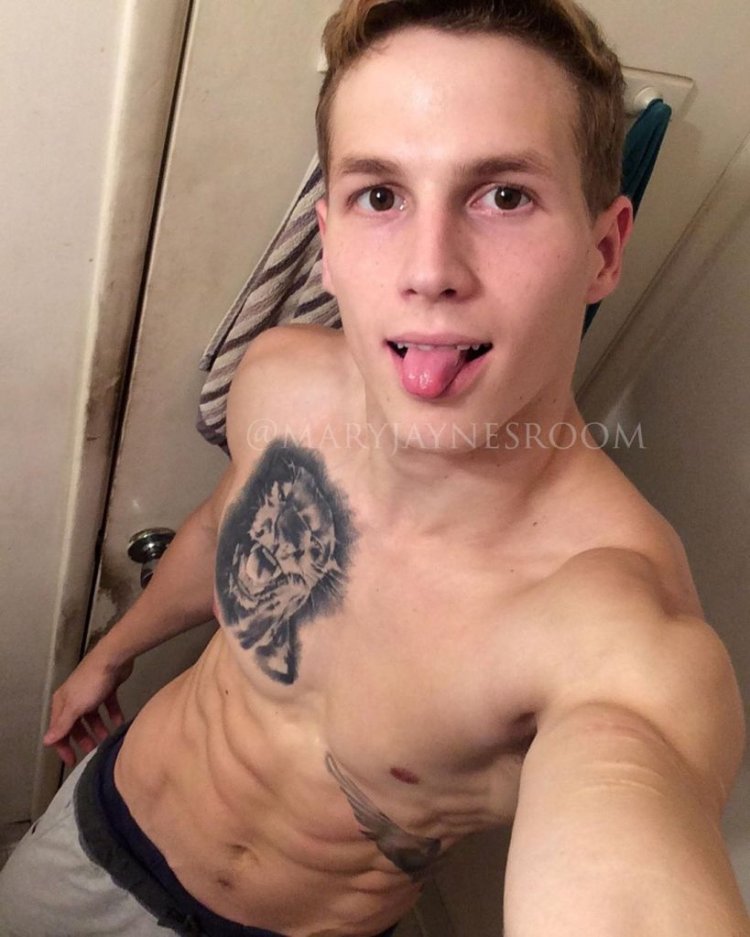 Justin Warrington Hot