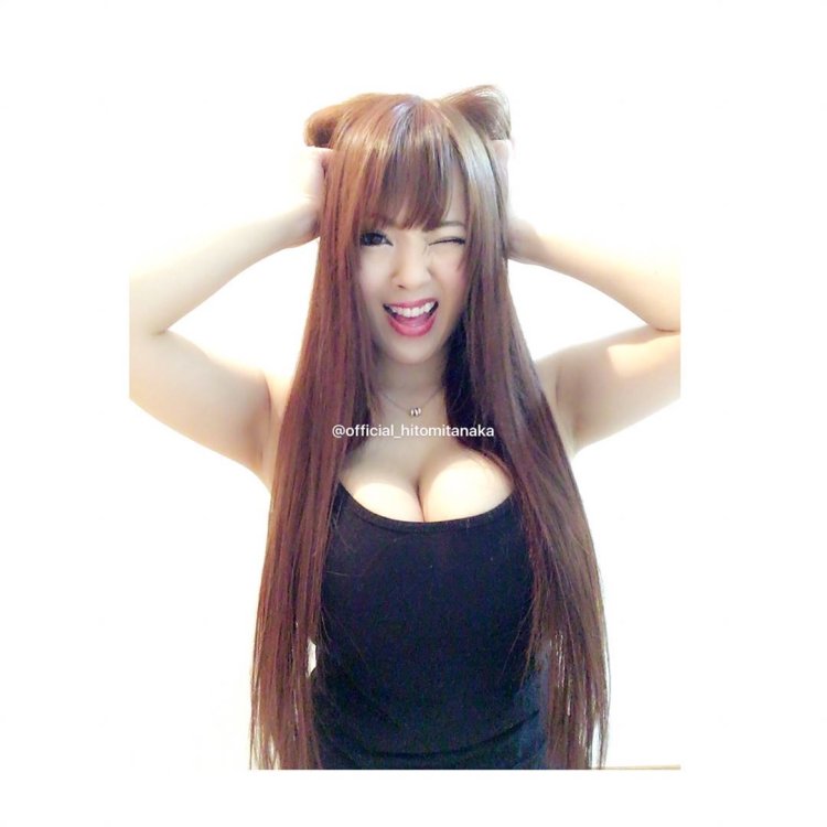 Hitomi Tanaka before surgery in 15