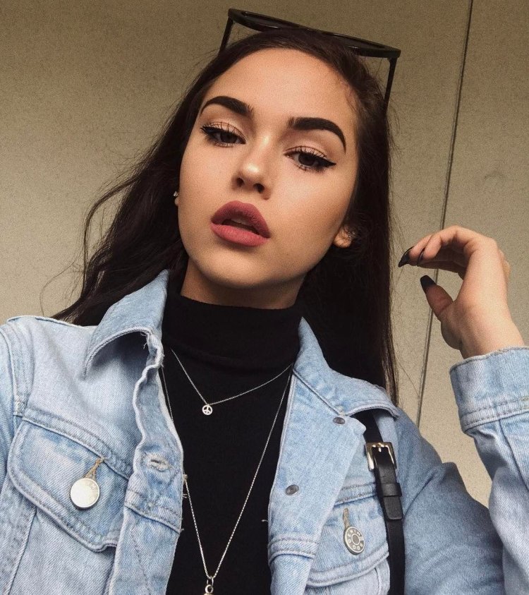 Maggie Lindemann Tumbbler Gerl