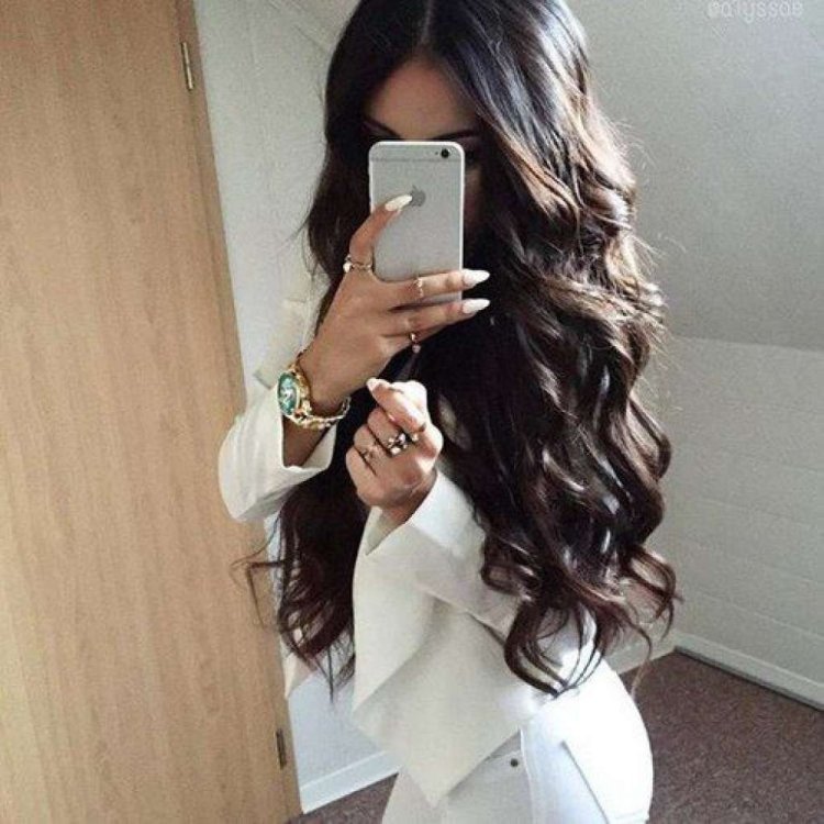 Brunettes with long hair in white