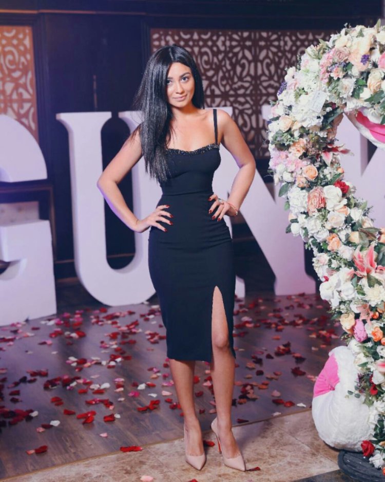 Dresses of Azerbaijani girls