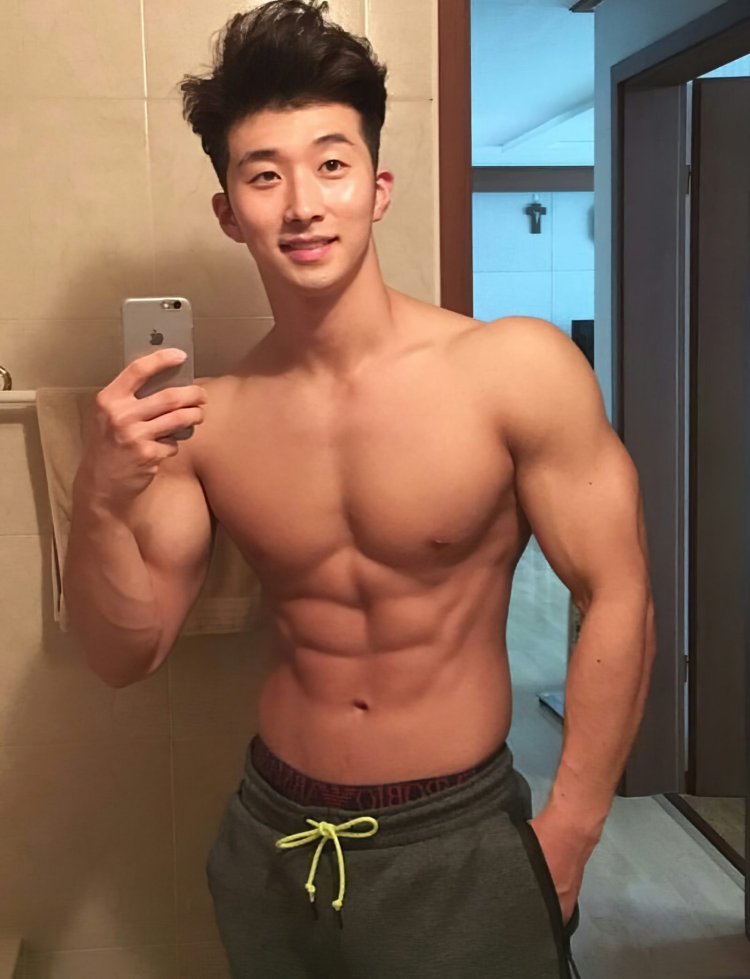 Korean Guys pumped
