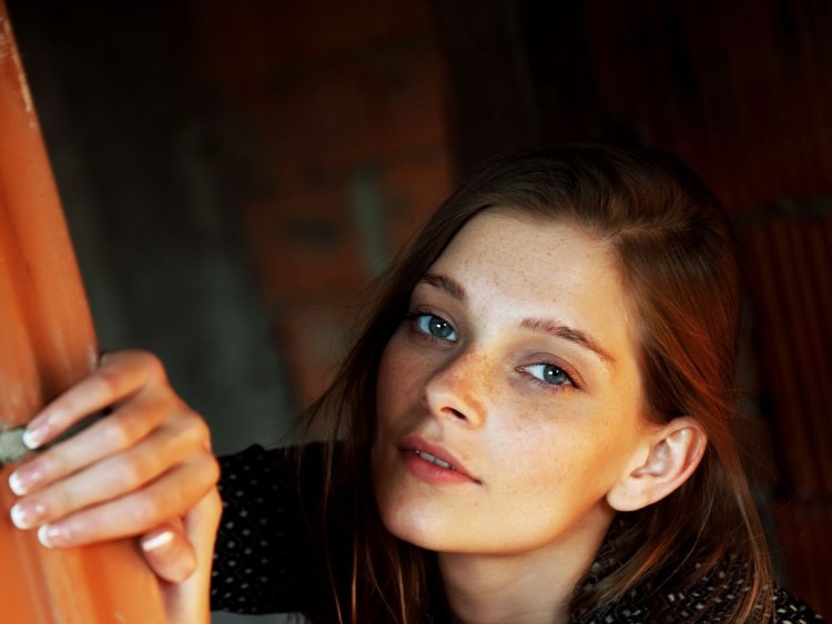 Anna Glazyrina Indiana