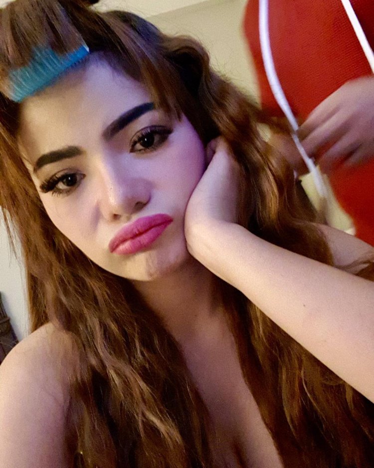 Dinar Candy Chaturbat