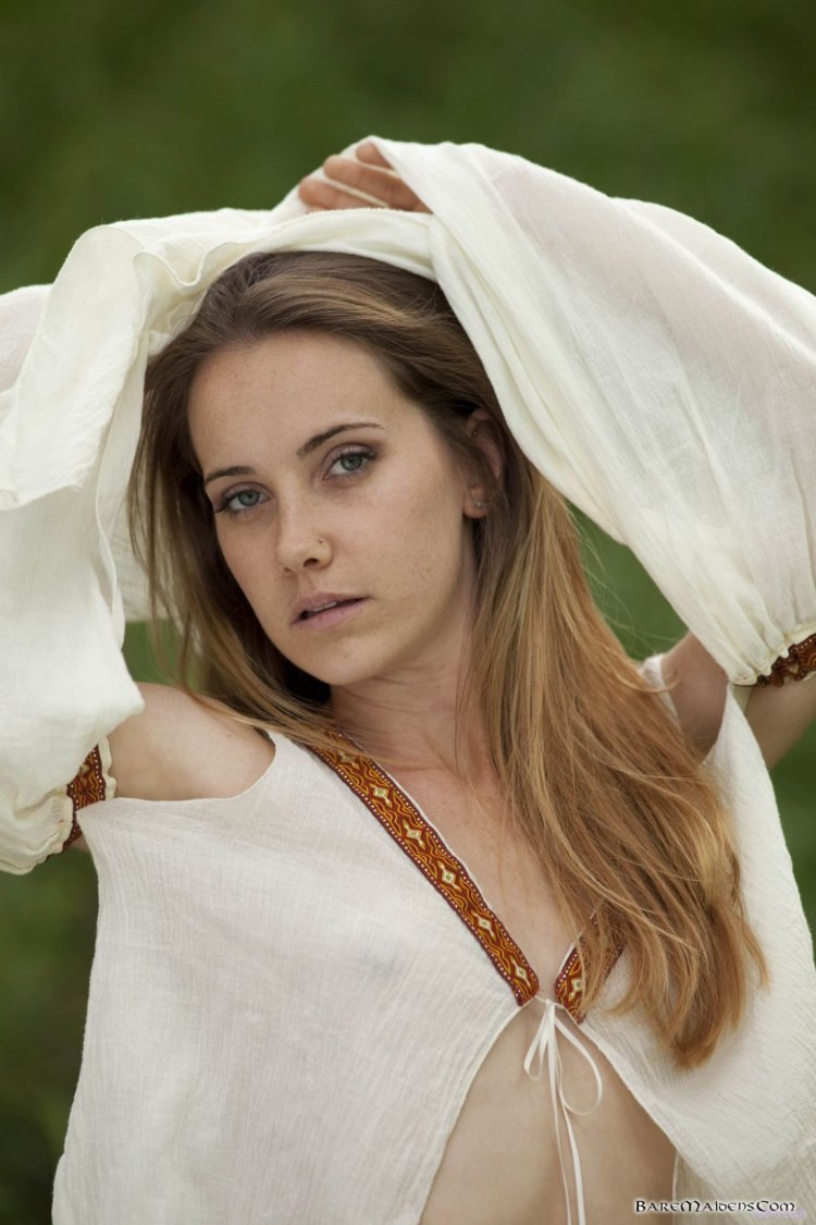 Art Erotic Fantasy Baremaadens 2012 April