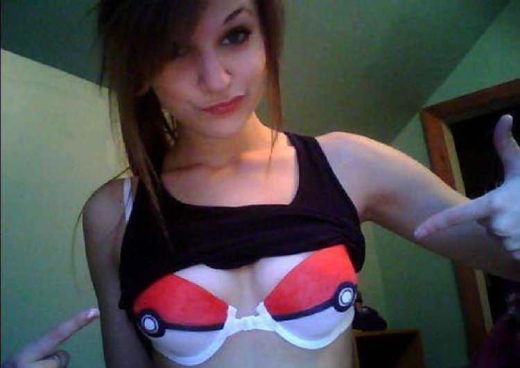 Teenage breasts on webcam