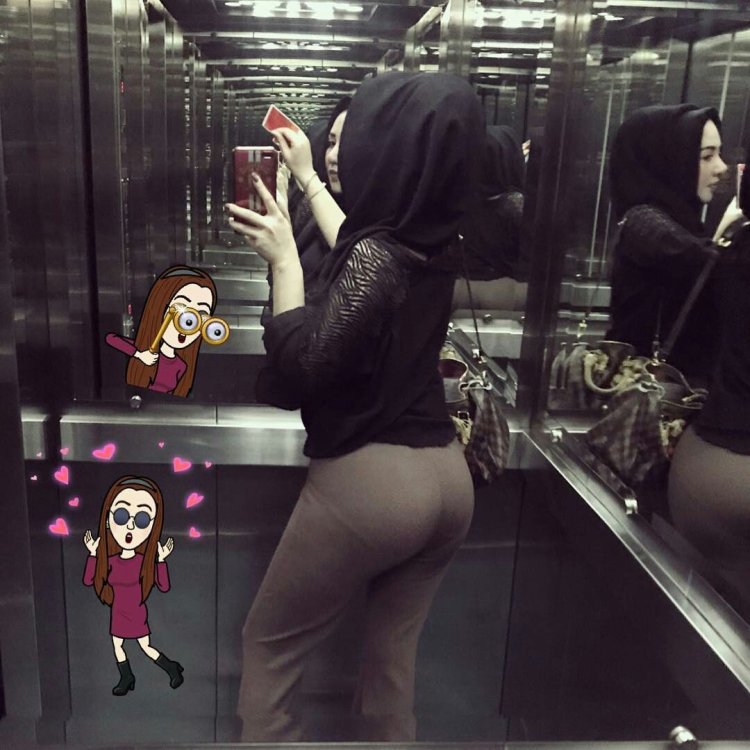Arab with a big ass