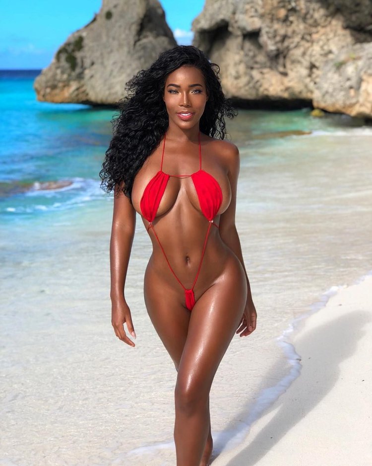 Figures of black women