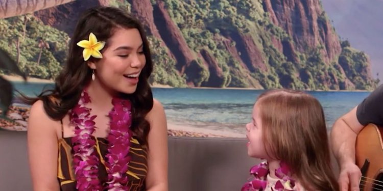Auli'i Cravalho How Far i'll GO
