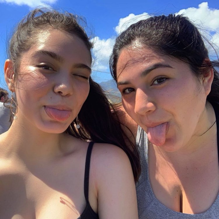 Auli'i Cravalho Goliy