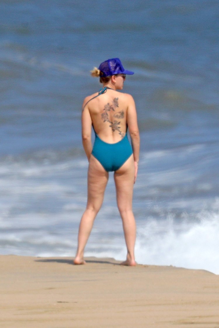 Scarlett Johanson on the beach