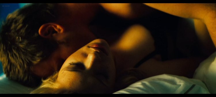 Island 2005 Scarlett Johansson bed scene