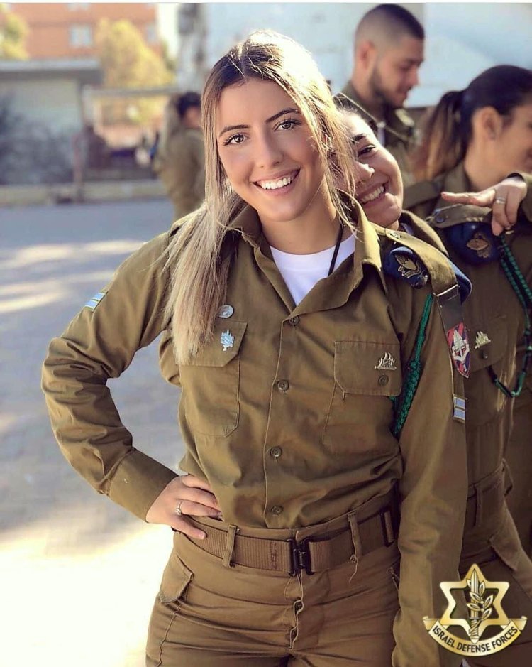 Israeli police girl