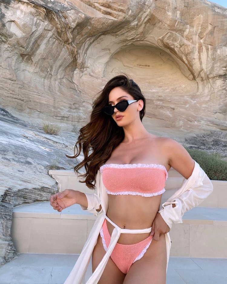 Girl Neymar Natalya Barulich