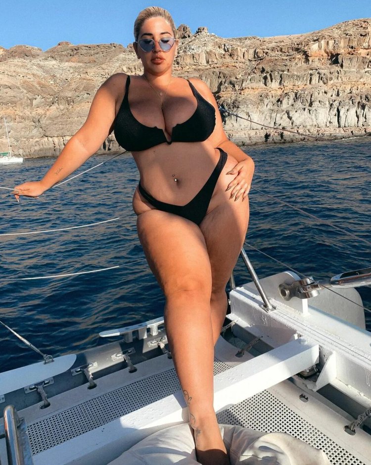 Natalie Jayne Roser Maxim