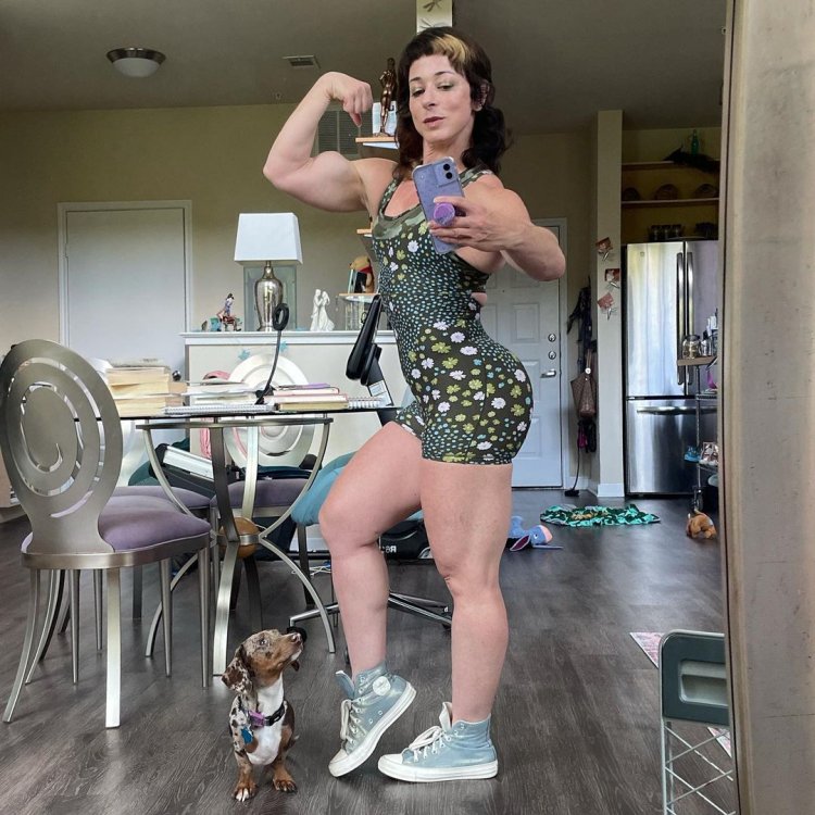 Jody Miller legs photo