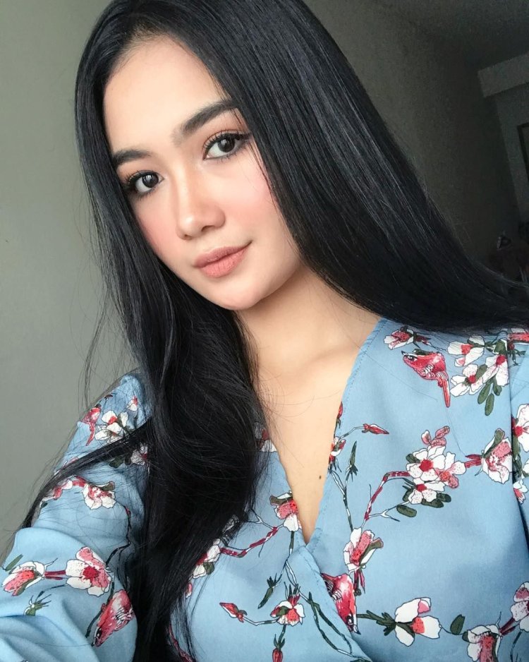 Indonesians of the girl