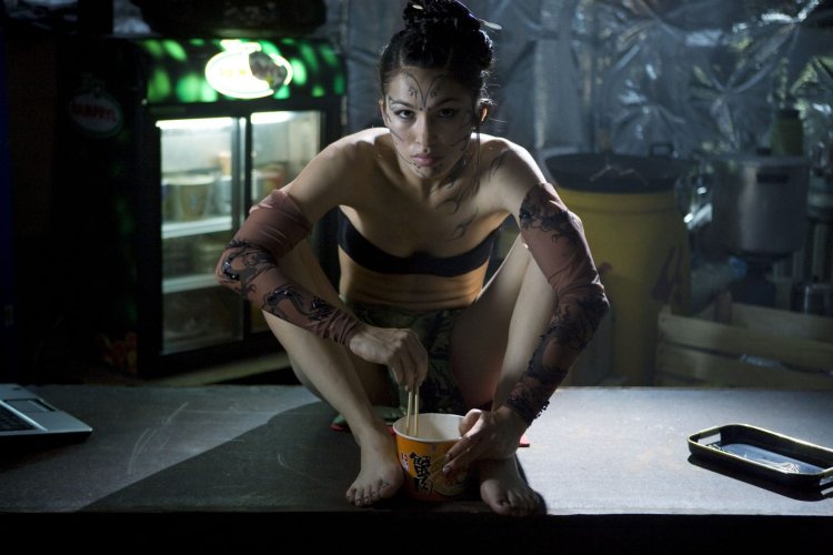 Elodi Jung 13 Ultimatum district