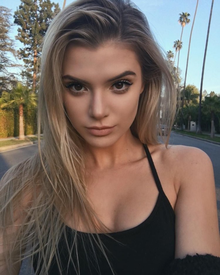 Alissa Violet Hair