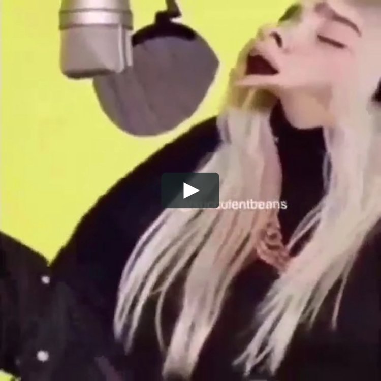 Billy Ailish in the toilet