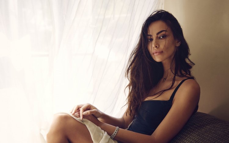 Madalina Genes Italian