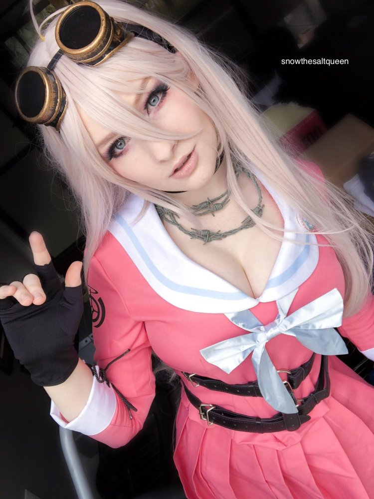 Miu Iruma Cosplay