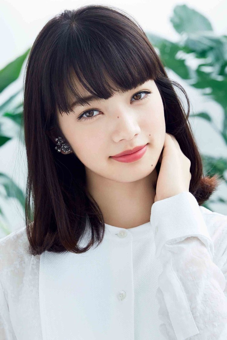 Nana Komatsu Japanese model