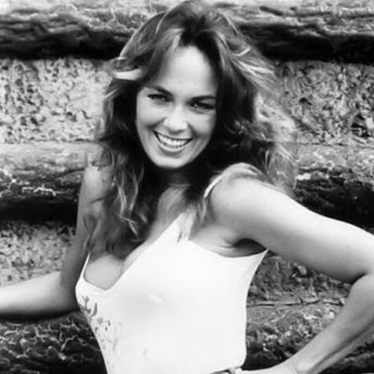 Katherine Bach in his youth in a swimsuit