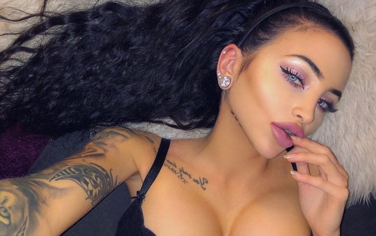 Selin Chentino (Céline Centino)