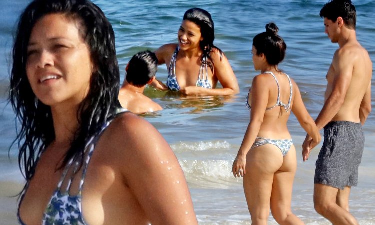 Gina Rodriguez is hot