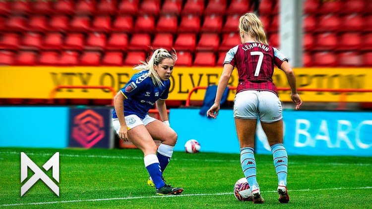 Alicia Leman football player