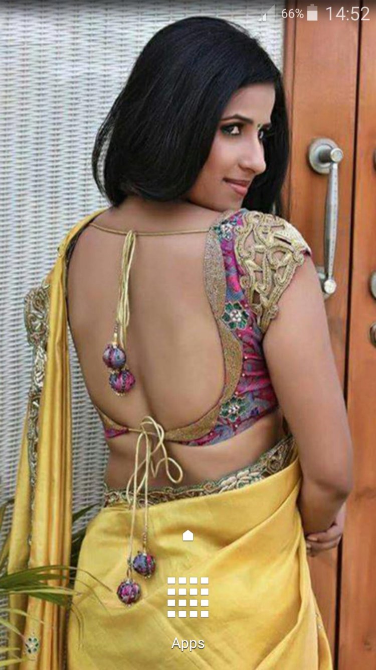 Sexy Indian Bhabhi undresses a girl