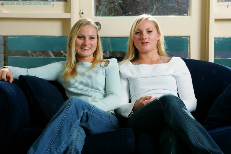 Blonde Twins Rochelle and Shae Abbywinters