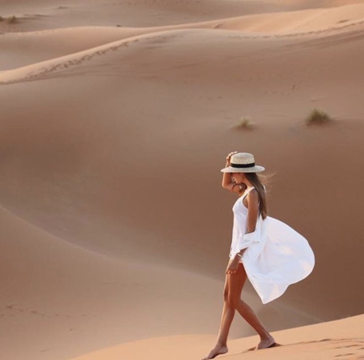 Beautiful photo shoot in the desert