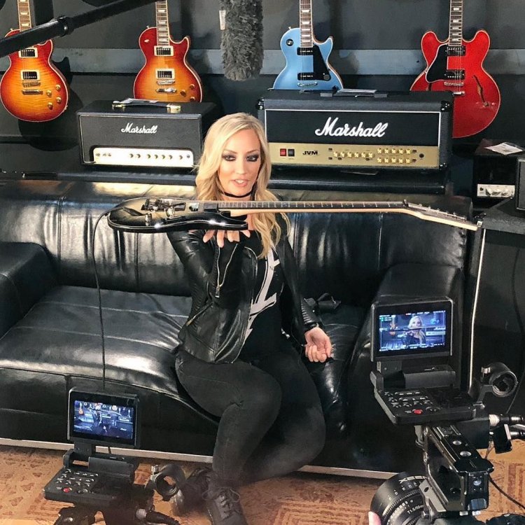 Chocolate Blonde Strauss