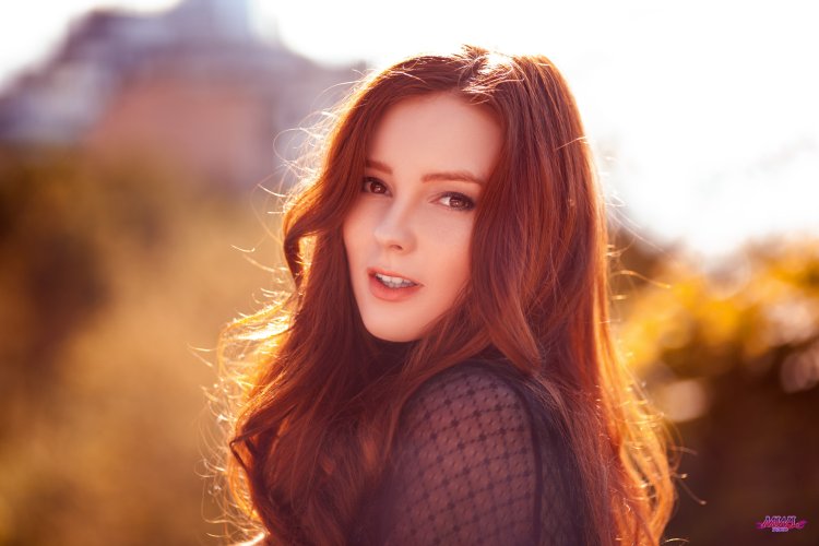 Olivia Winter model redhead
