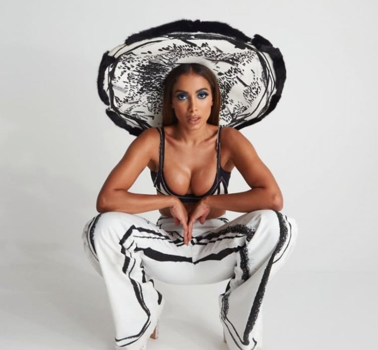 Brazilian singers modern