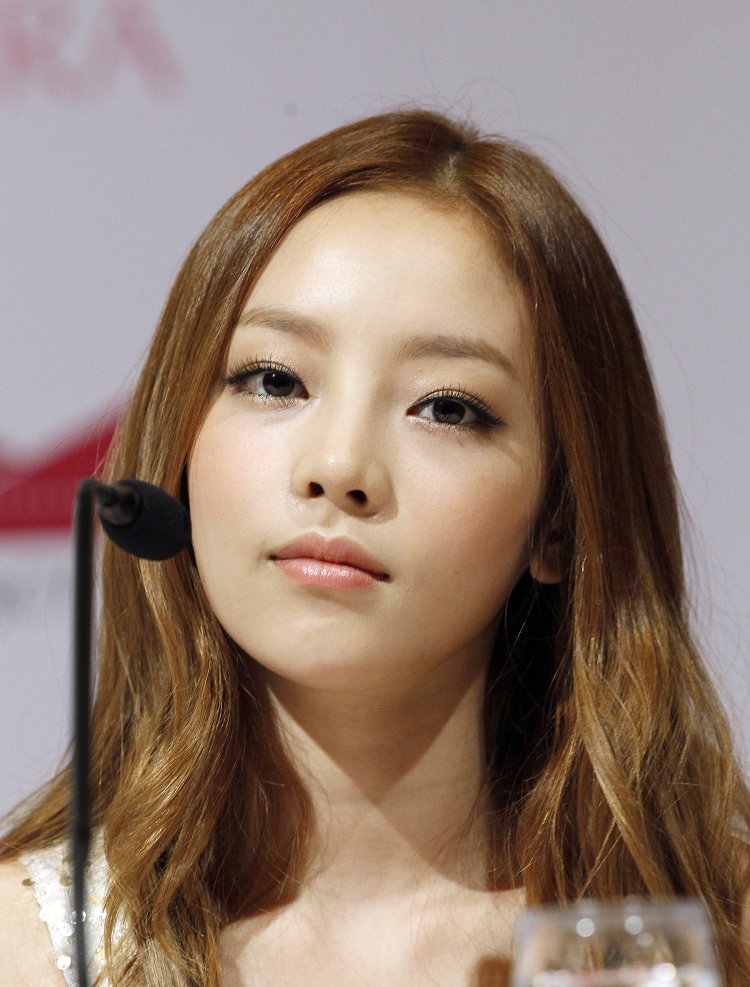 Hara actress Korean