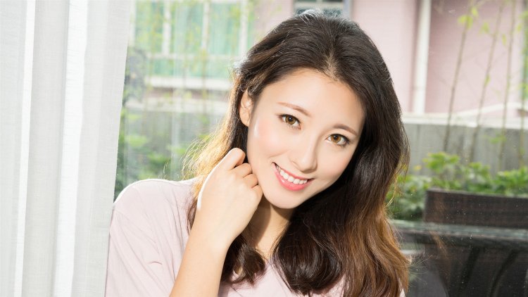 Chinese women smiles