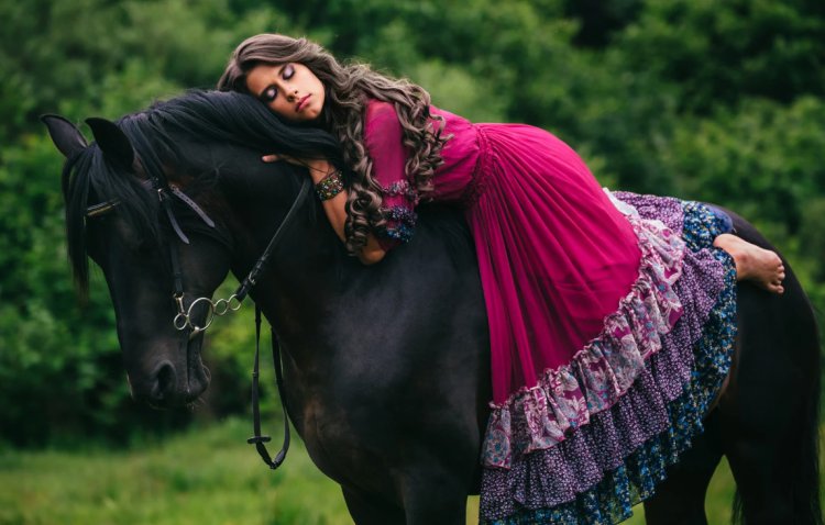 A gypsy on a horse